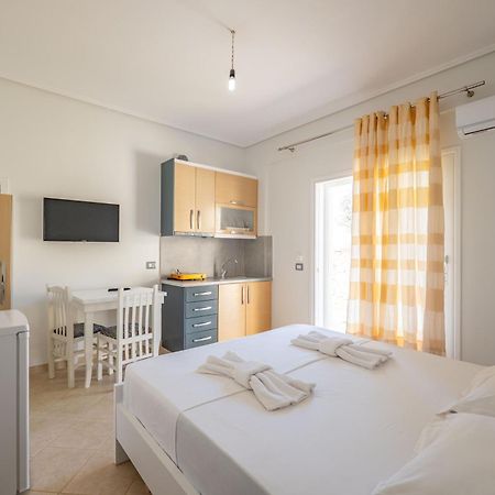 Vila Celi Sarandë Exterior foto