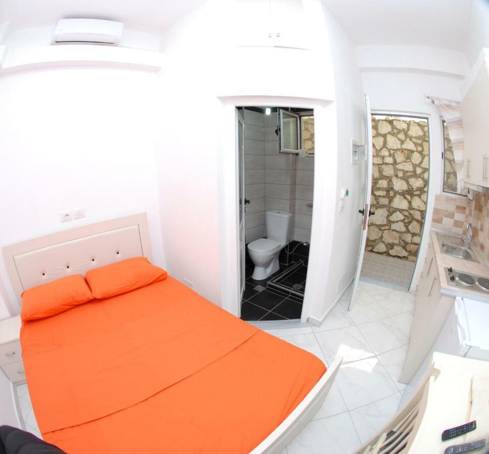 Vila Celi Sarandë Exterior foto